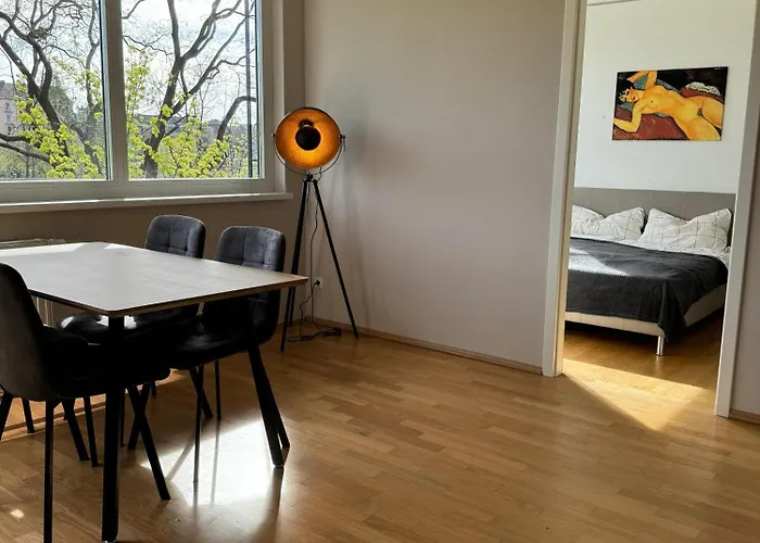 Reside In The Golden Wave Apartment *